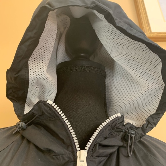 A&F Windbreaker jacket - Picture 4 of 5